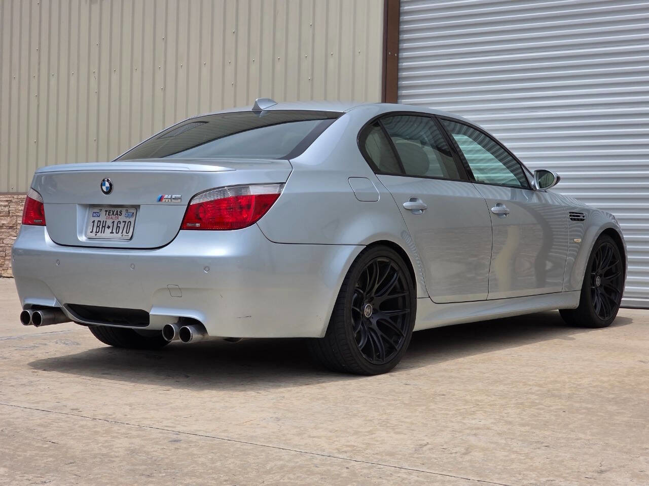 Used 2006 BMW M5 RWD image 5