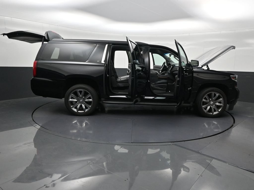 Used 2019 Chevrolet Suburban LT AWD/4WD image 32