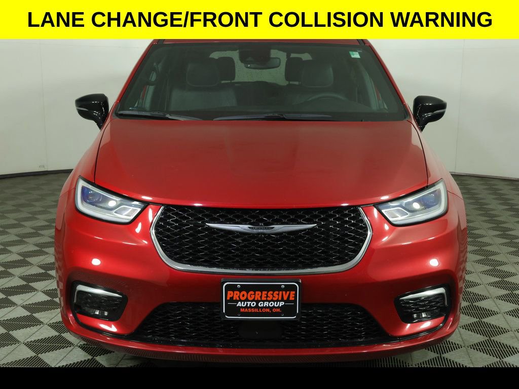 Used 2025 Chrysler Pacifica Select FWD image 8