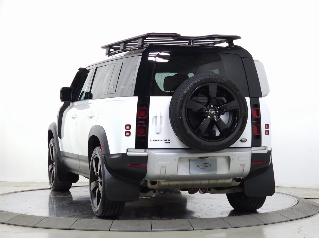 Certified 2023 Land Rover Defender 110 SE AWD/4WD image 3