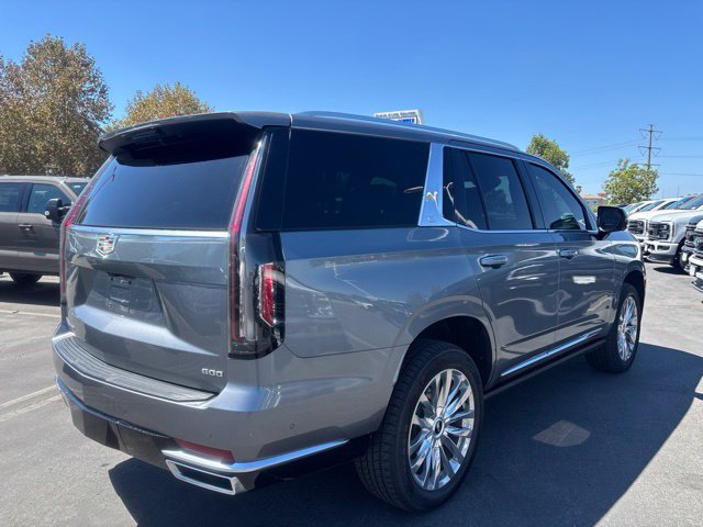 Used 2021 Cadillac Escalade Premium Luxury w/ Driver Assist Tech Package AWD/4WD image 4