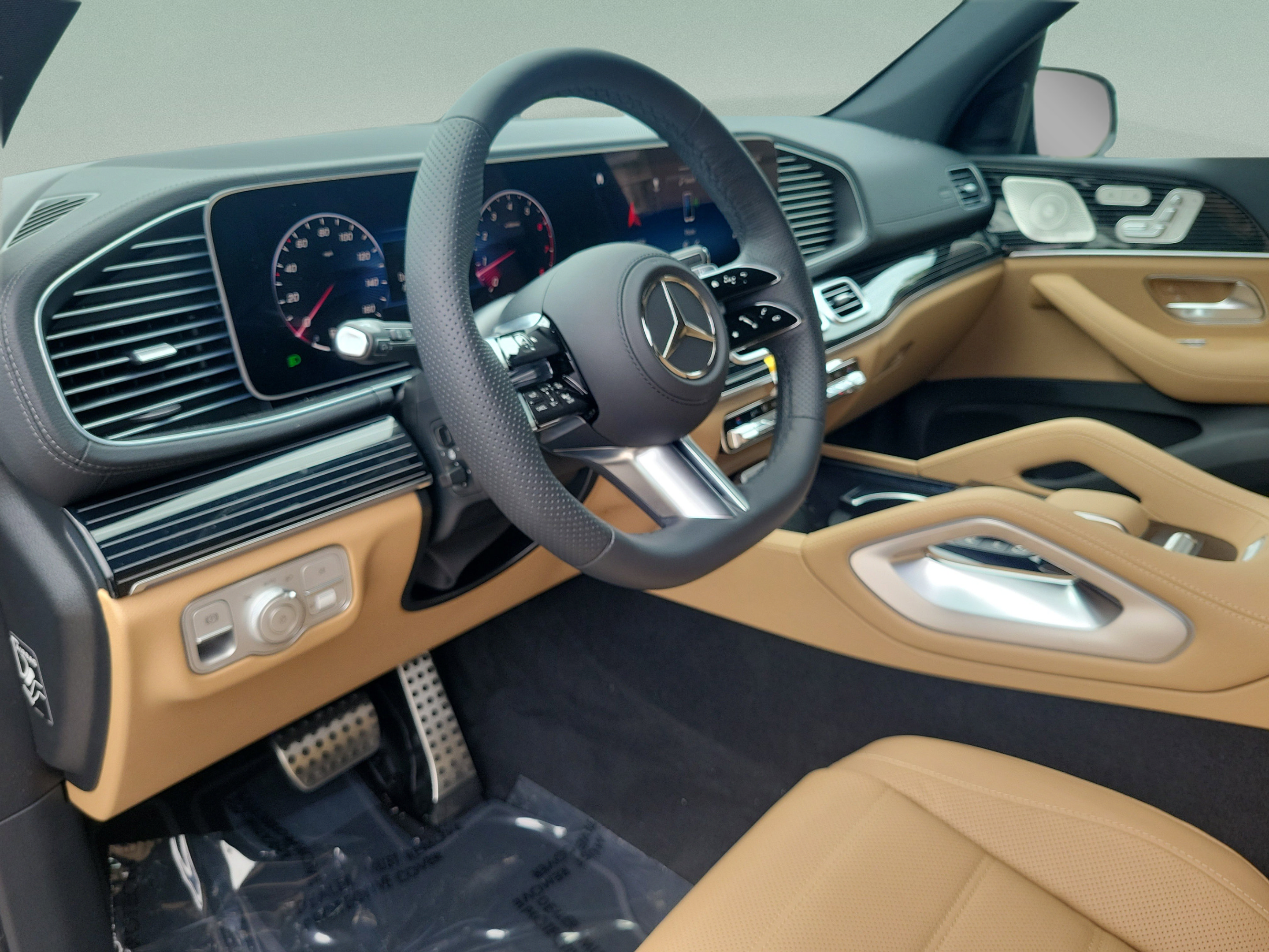 New 2026 Mercedes-Benz GLS 450 4MATIC image 15