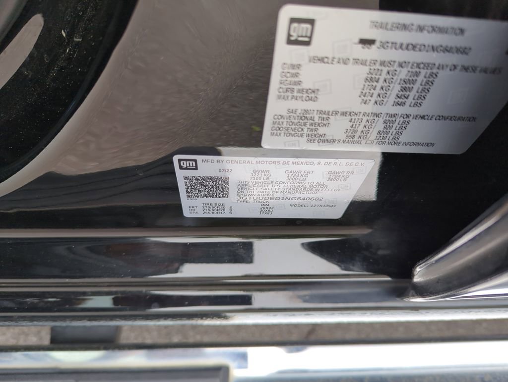 Used 2022 GMC Sierra 1500 SLT w/ SLT Premium Plus Package AWD/4WD image 39