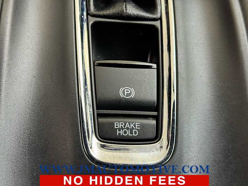 Used 2021 Honda HR-V Sport image 33