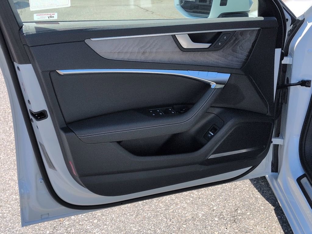 Used 2025 Audi A6 Premium Plus w/ Premium Plus Package image 13