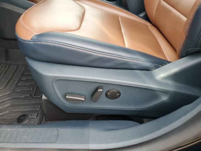 Used 2022 Ford Maverick Lariat image 16