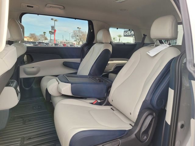 New 2026 Kia Carnival EX image 7