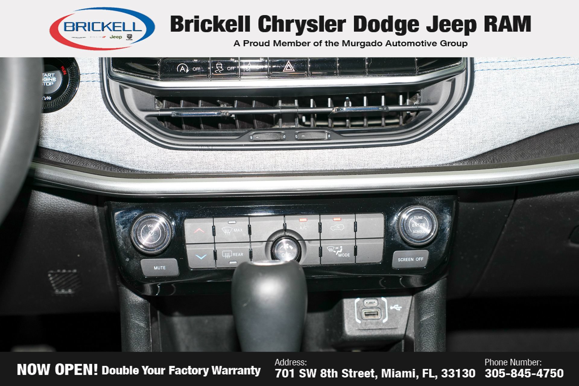 Used 2024 Jeep Compass Latitude AWD/4WD image 25