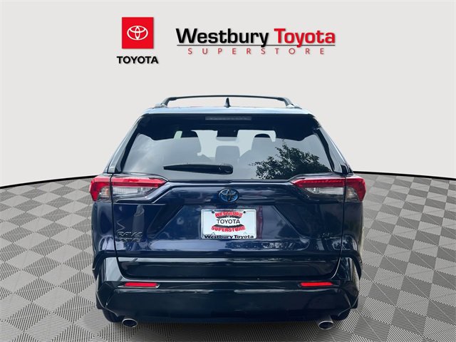 Used 2023 Toyota RAV4 SE image 11