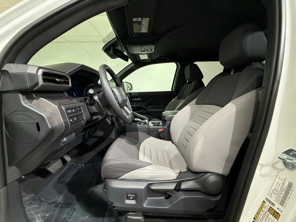 Certified 2025 Toyota Tacoma TRD Off-Road image 12