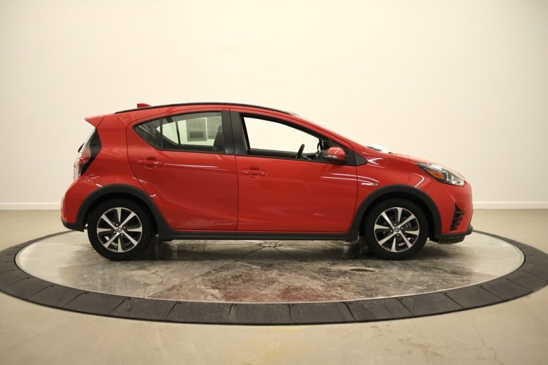 Used 2018 Toyota Prius C Two image 2