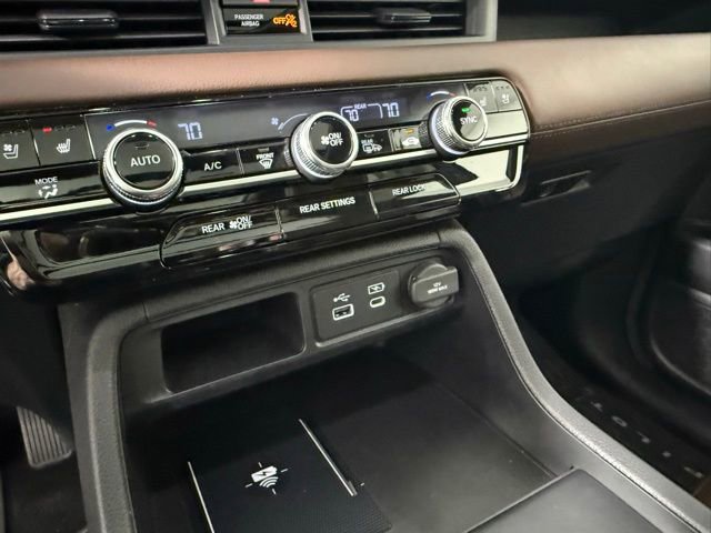 Used 2024 Honda Pilot Elite image 24