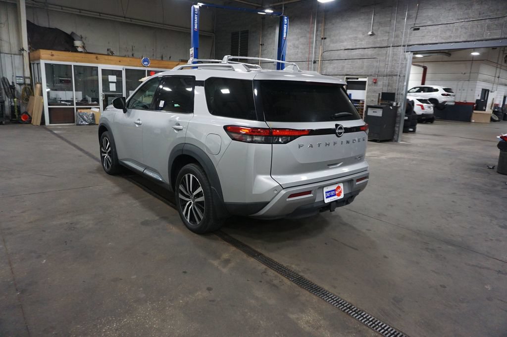 Used 2023 Nissan Pathfinder Platinum AWD/4WD image 23