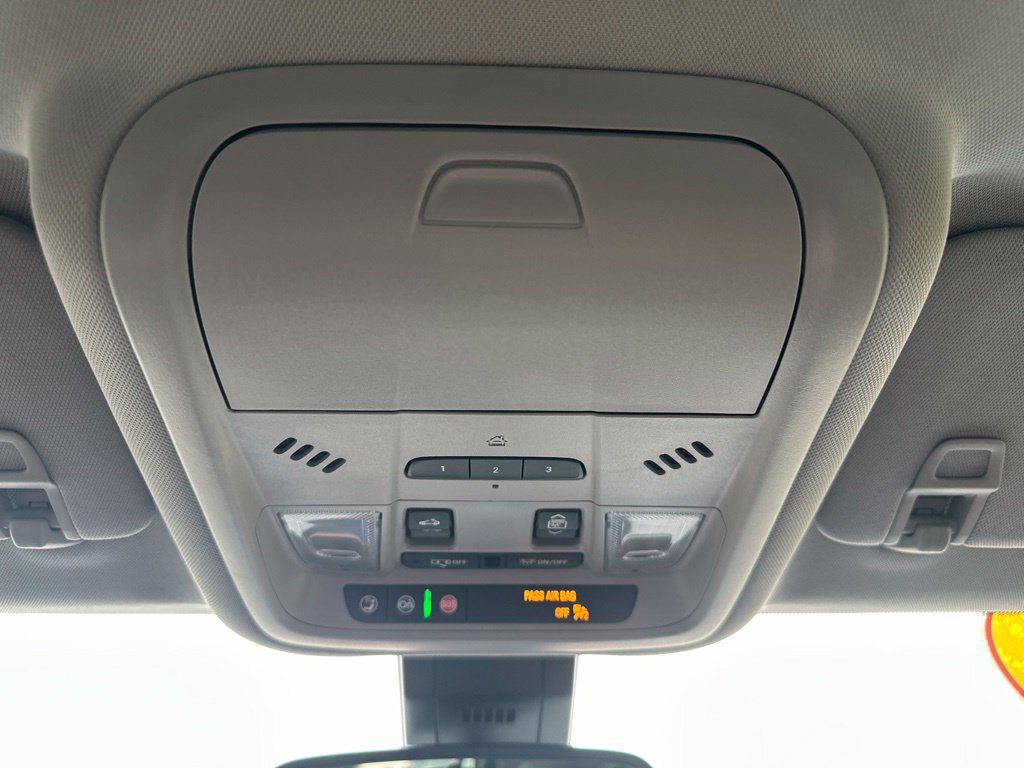 Certified 2024 GMC Terrain AT4 w/ Infotainment Package II AWD/4WD image 9