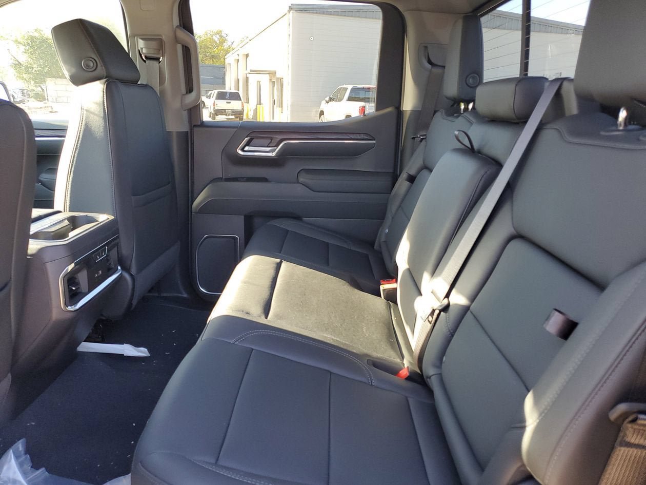 New 2026 GMC Sierra 1500 SLT w/ SLT Premium Plus Package AWD/4WD image 13