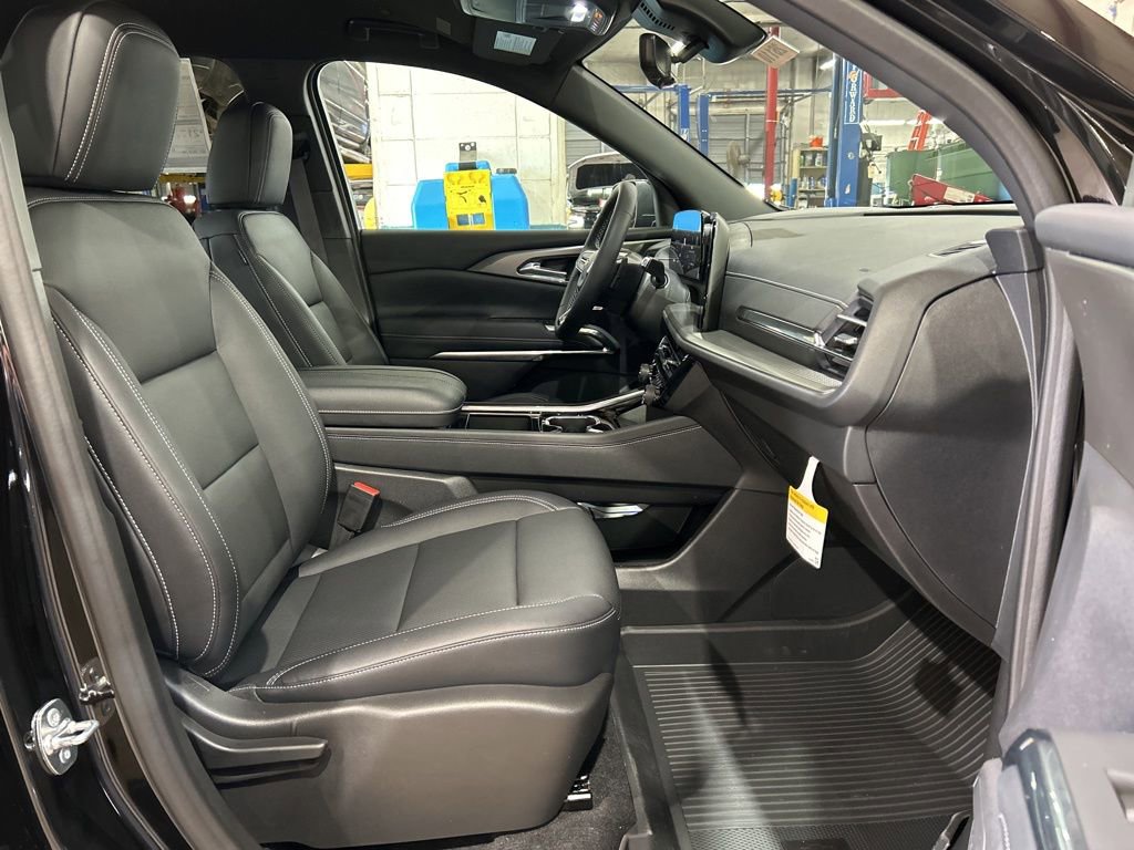 New 2026 Chevrolet Traverse LT w/ Driver Confidence Package image 39