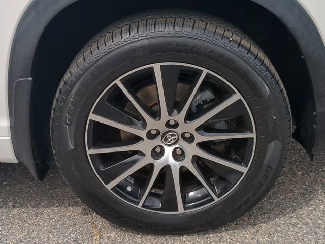 Used 2018 Toyota Highlander SE AWD/4WD image 10