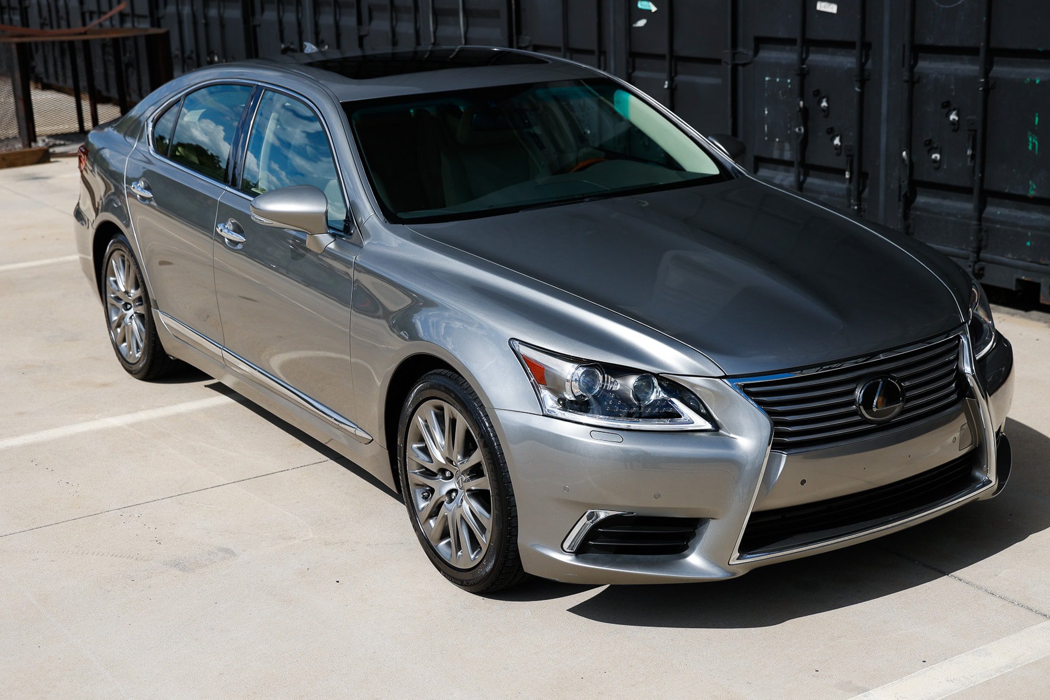 Used 2016 Lexus LS 460 w/ Comfort Package RWD image 20