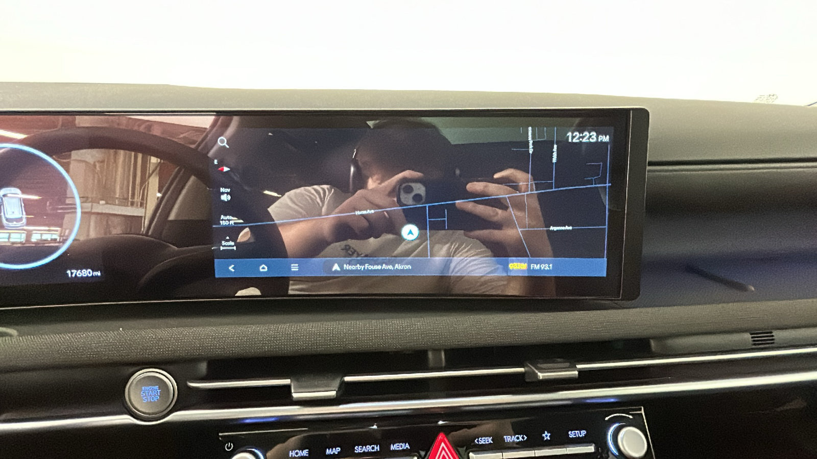 Used 2025 Hyundai Tucson Limited AWD/4WD image 29