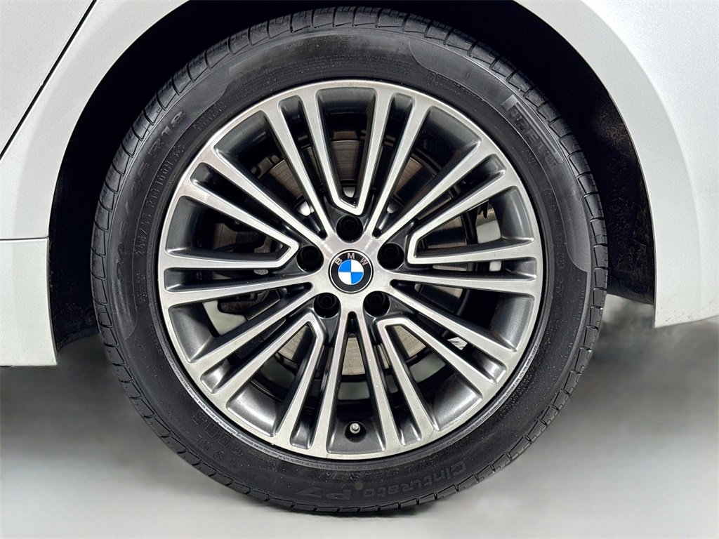 Used 2020 BMW 530i xDrive w/ Executive Package image 11