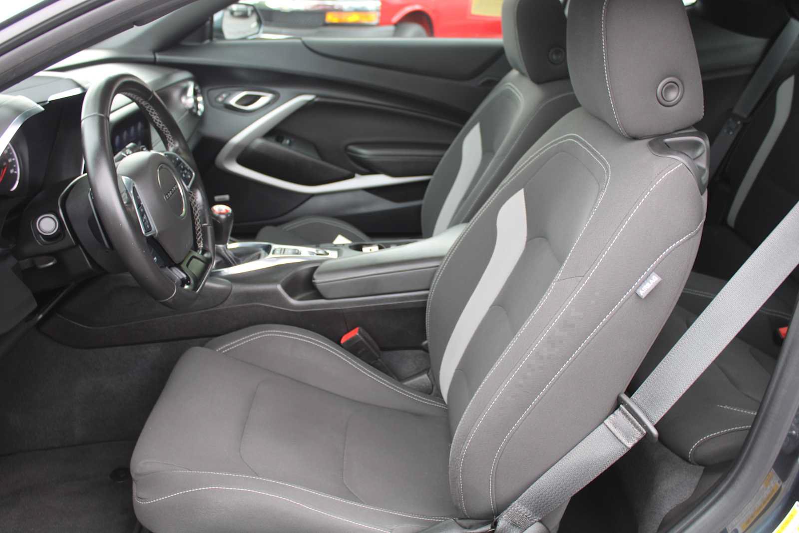 Certified 2022 Chevrolet Camaro LT w/ Technology Package RWD image 9