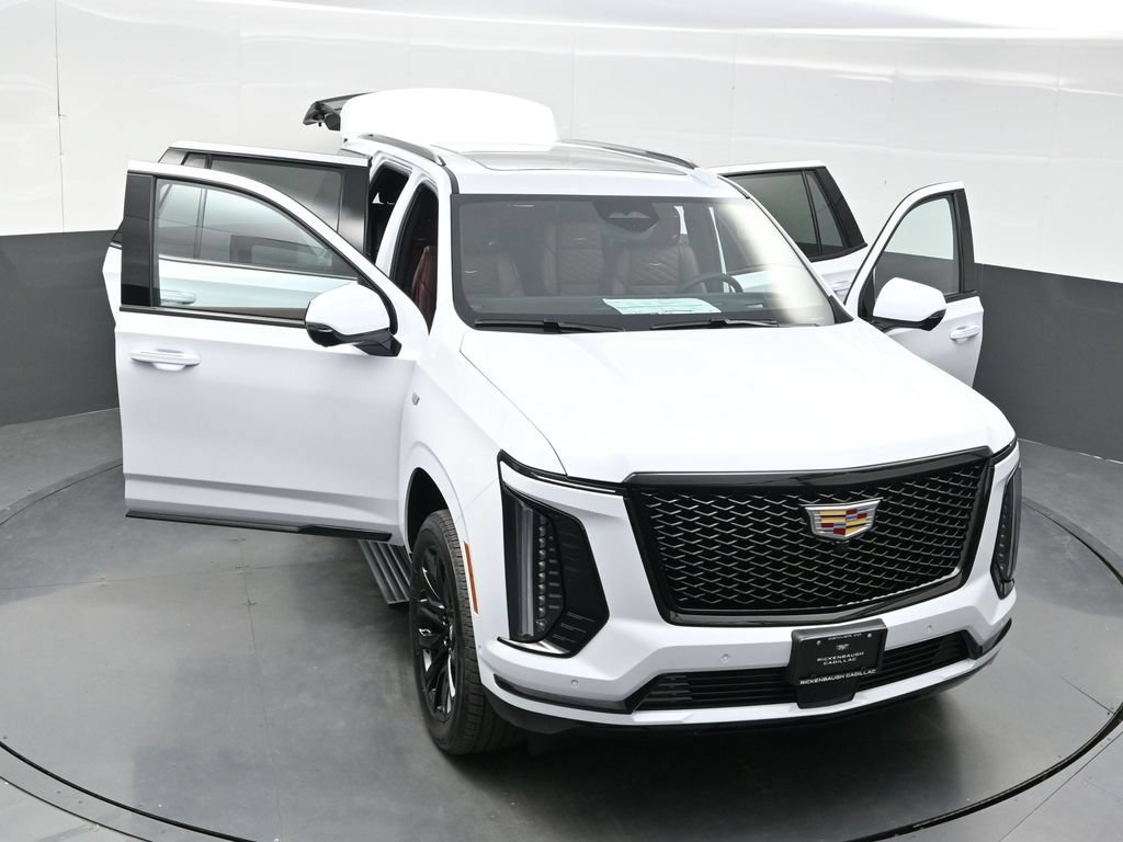 New 2026 Cadillac Escalade Sport w/ LPO, ONYX Package AWD/4WD image 41