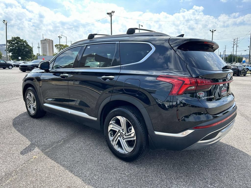 Used 2022 Hyundai Santa Fe SEL w/ Convenience + Premium Package FWD image 4