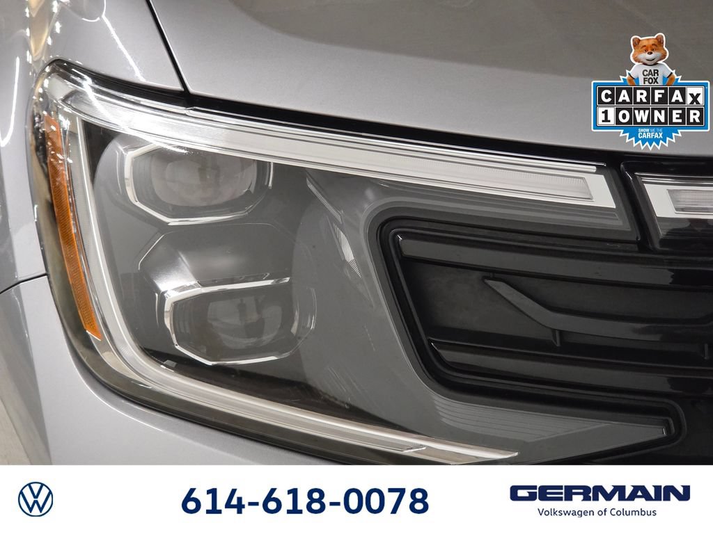 Certified 2025 Volkswagen Atlas Cross Sport SEL Premium R-Line AWD/4WD image 16
