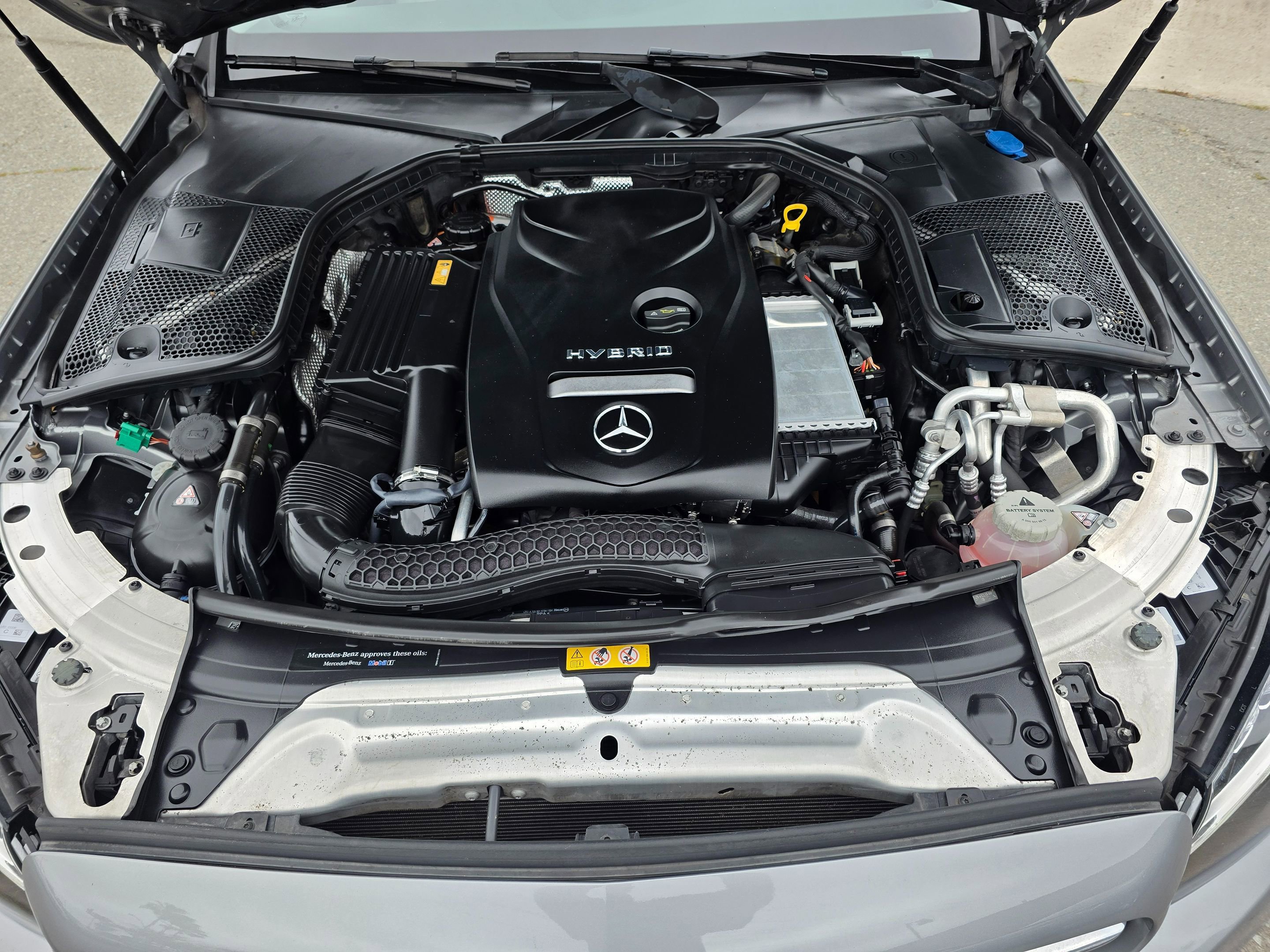 Used 2016 Mercedes-Benz C 350e Sedan w/ Multimedia Package image 28