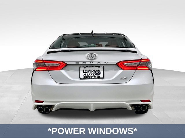 Used 2019 Toyota Camry XSE FWD image 9