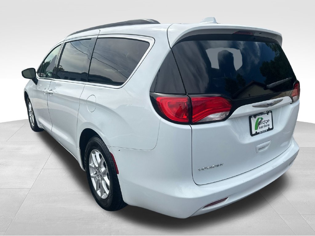 Used 2020 Chrysler Voyager Lxi FWD image 5
