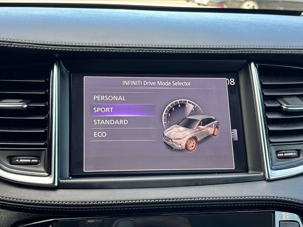 Used 2021 INFINITI QX50 Luxe w/ Appearance Package AWD/4WD image 26