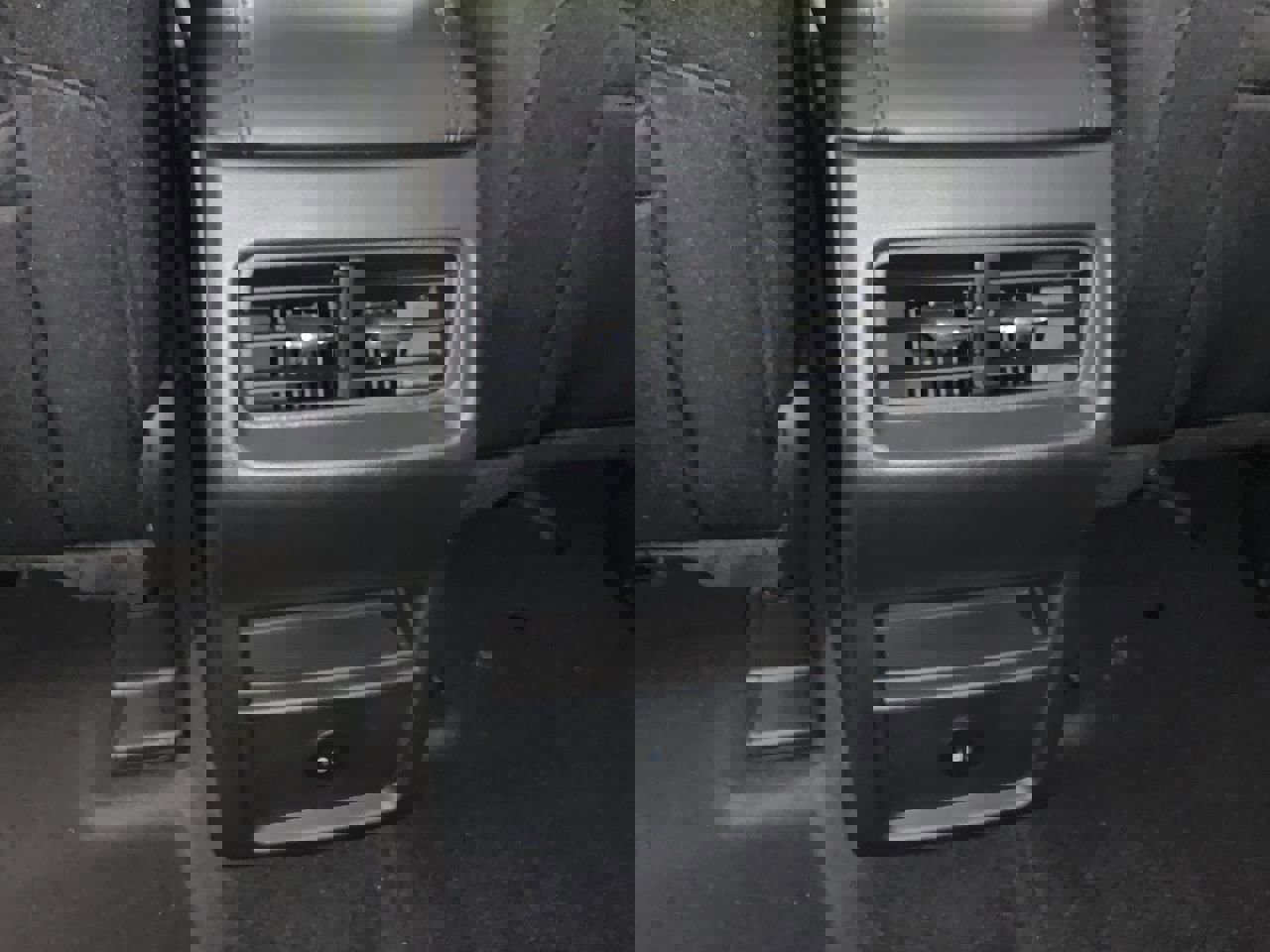 New 2024 Ford Edge SE image 9