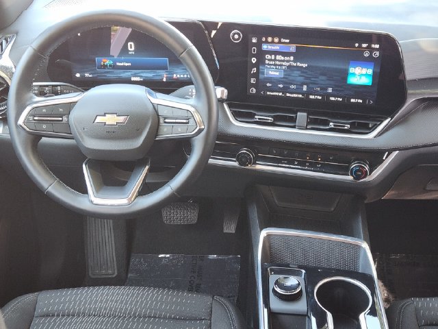 Used 2026 Chevrolet Equinox LT FWD image 27