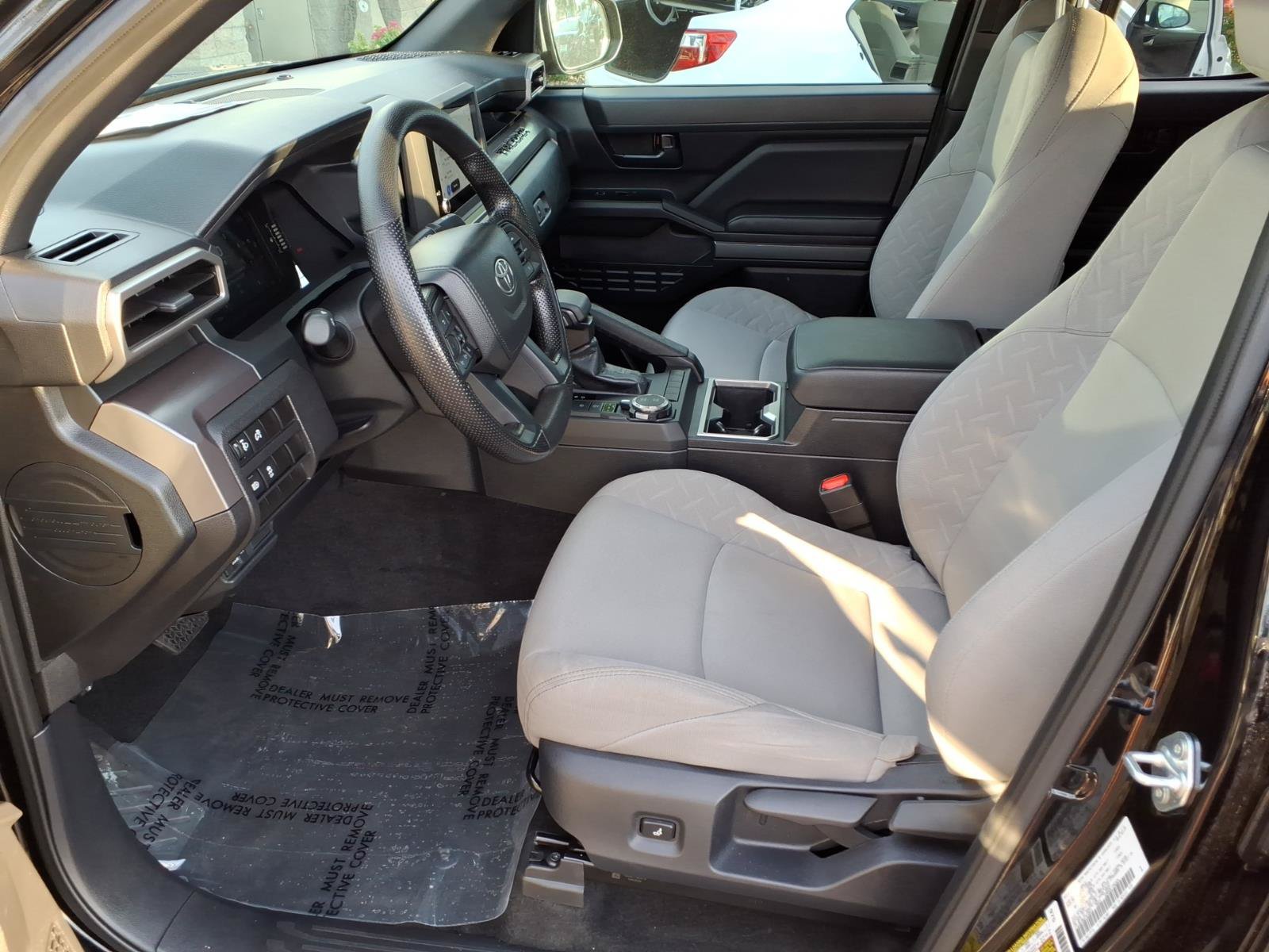 Certified 2025 Toyota Tacoma SR5 AWD/4WD image 14