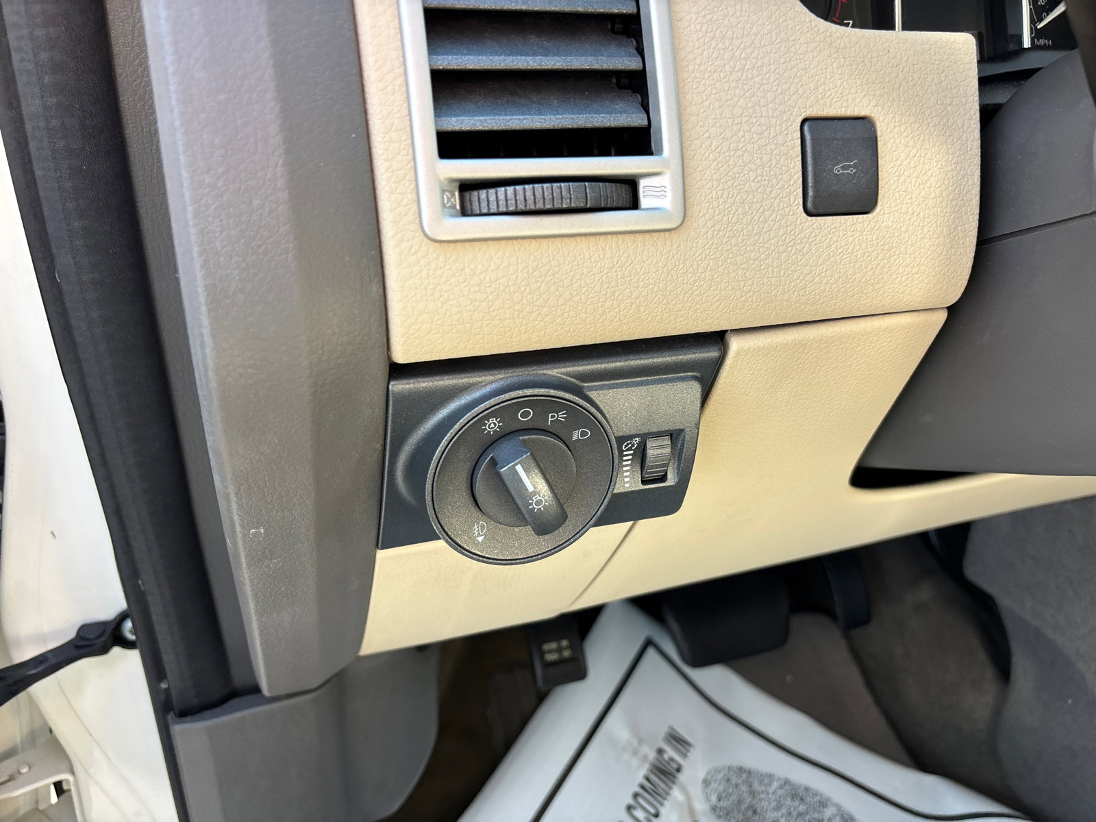 Used 2008 Lincoln MKX 2WD image 14