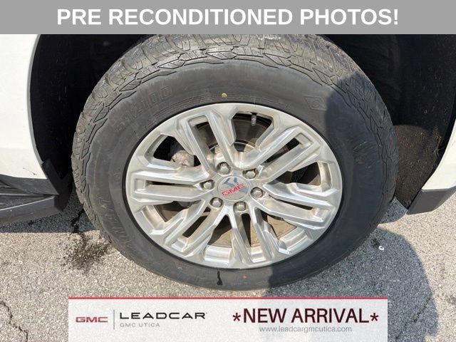 Used 2021 GMC Yukon XL SLT w/ Rear Media and Nav Package AWD/4WD image 9
