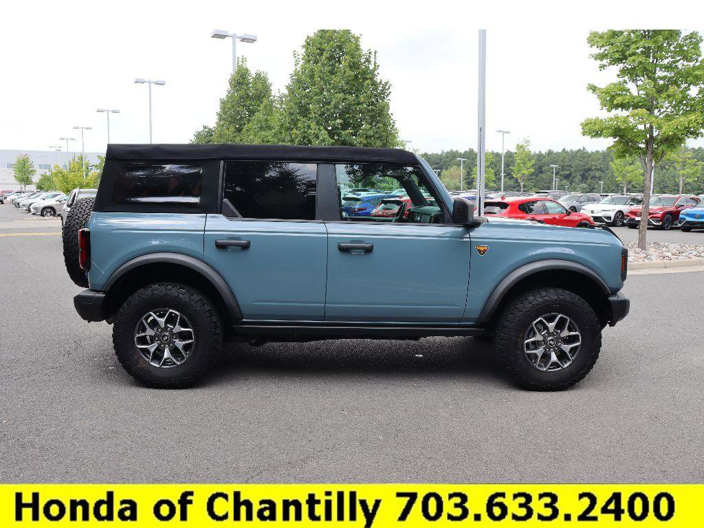 Used 2022 Ford Bronco Badlands image 8