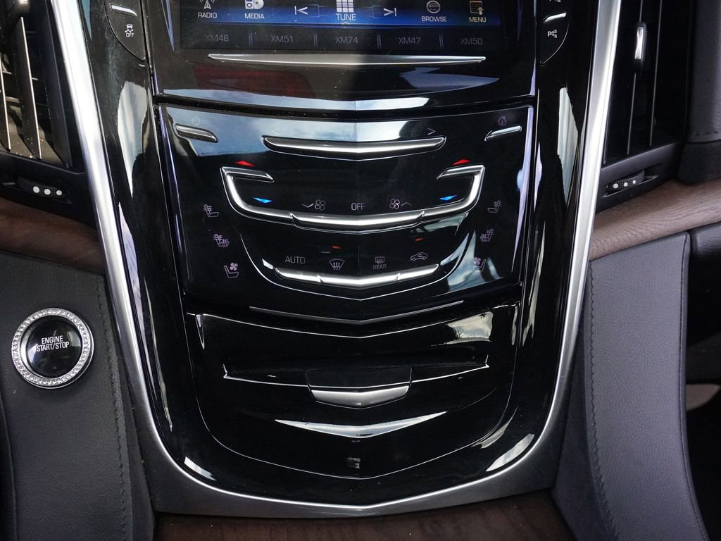 Used 2020 Cadillac Escalade Luxury w/ Escalade Sport Edition image 56
