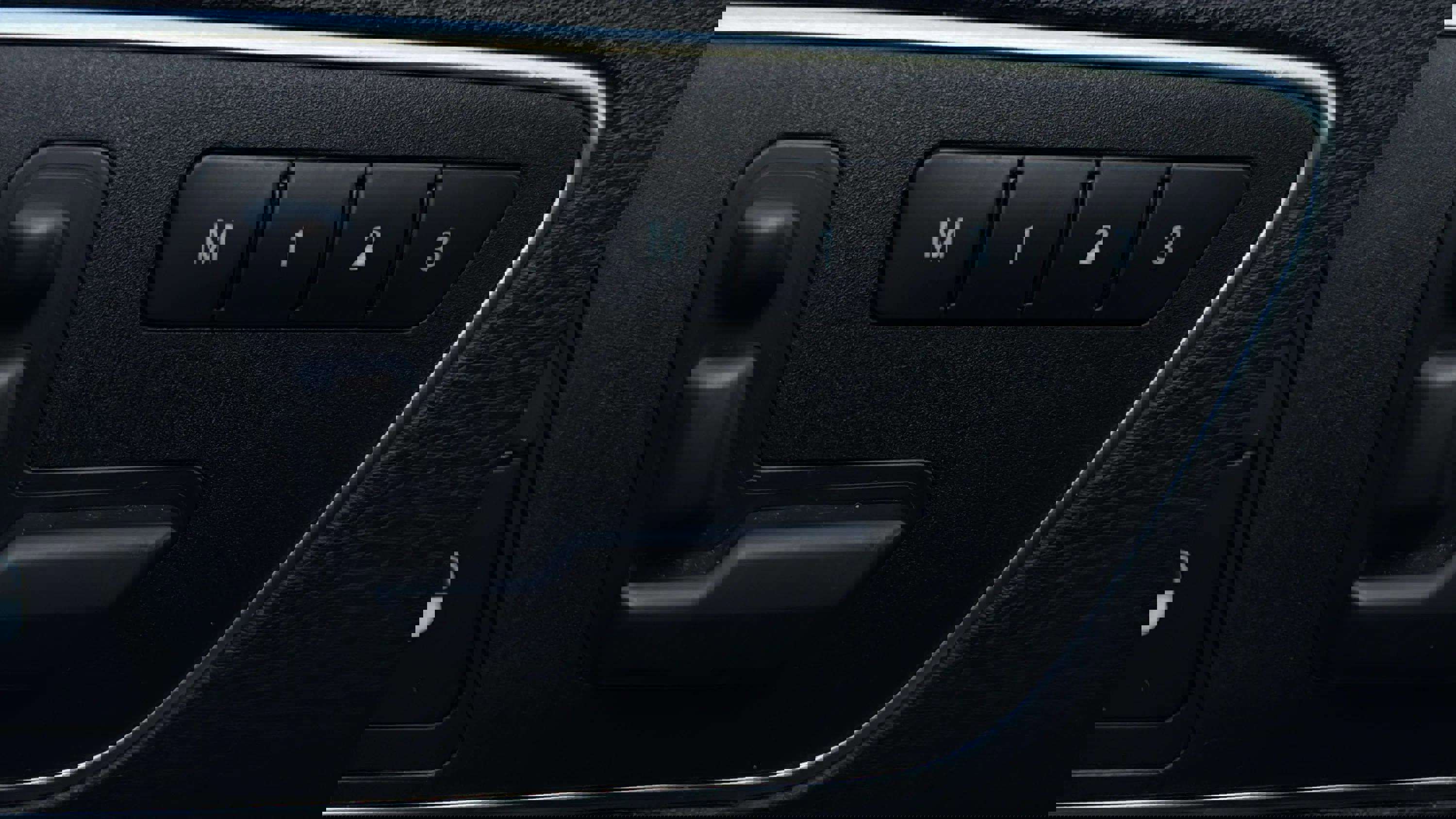 Used 2013 Mercedes-Benz E 350 Sedan image 34