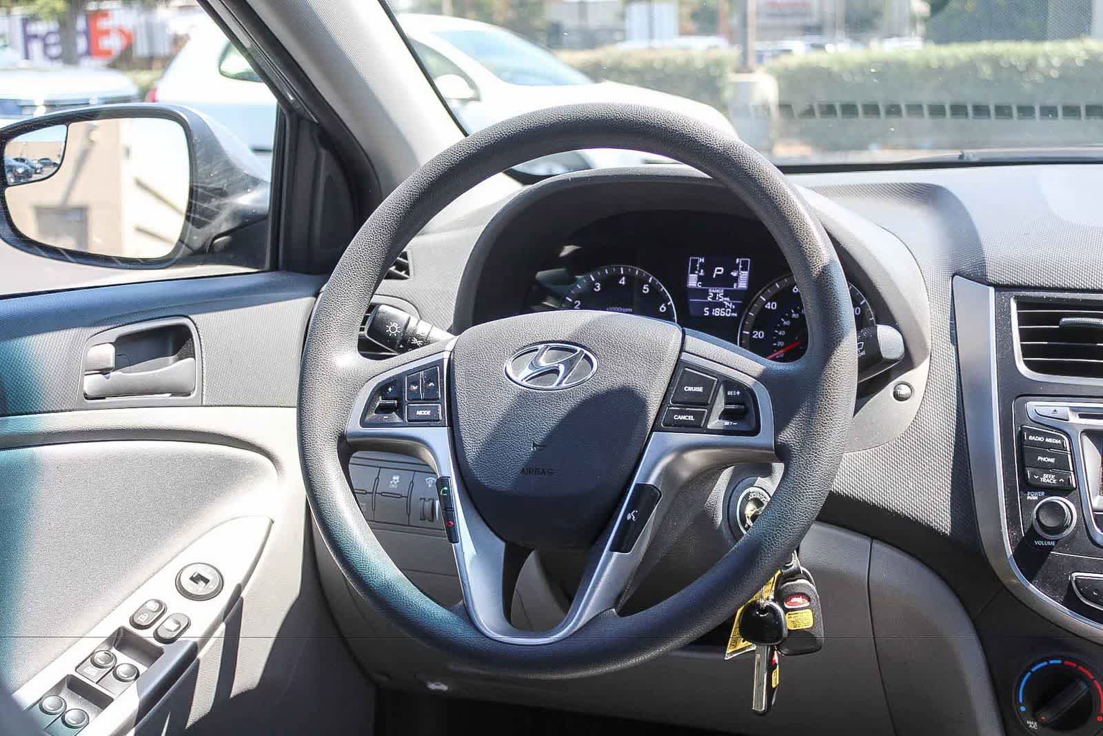 Used 2016 Hyundai Accent SE w/ Option Group 02 FWD image 19