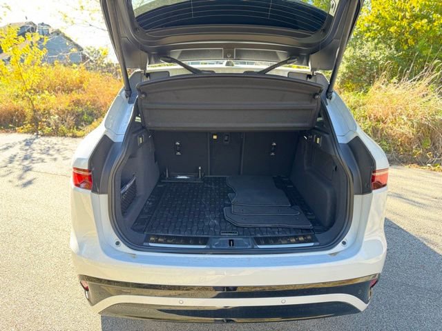 New 2026 Jaguar F-PACE R-Dynamic S AWD/4WD image 7