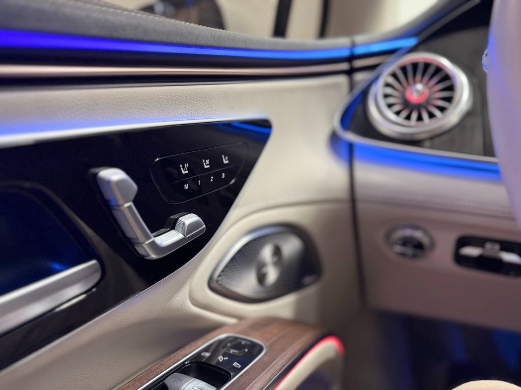 Used 2023 Mercedes-Benz EQS 580 4MATIC Sedan image 26