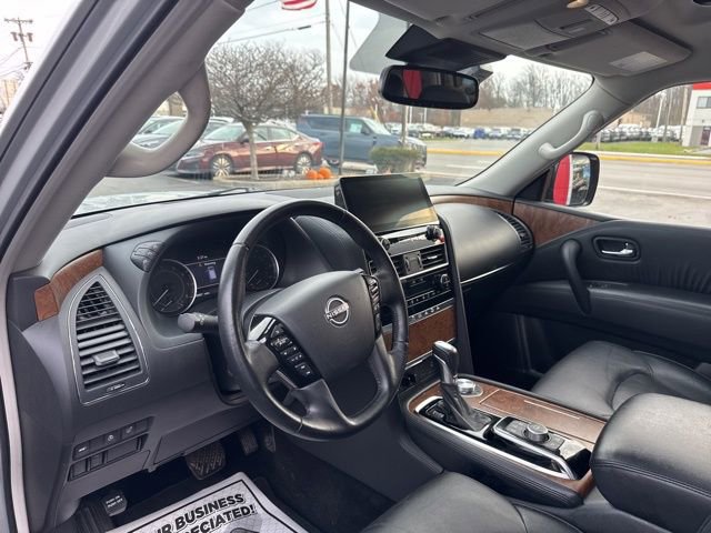 Used 2024 Nissan Armada SL w/ Captain's Chairs Package image 9