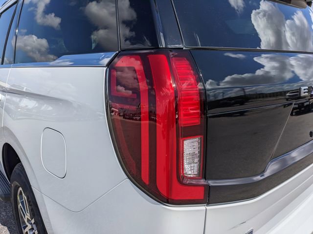 New 2026 Ford Expedition Active RWD image 10