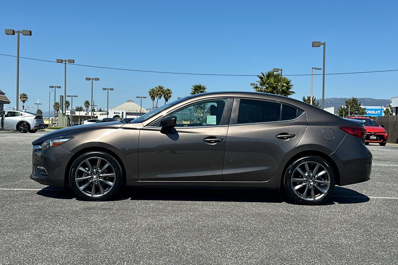 Used 2018 MAZDA MAZDA3 Touring image 7
