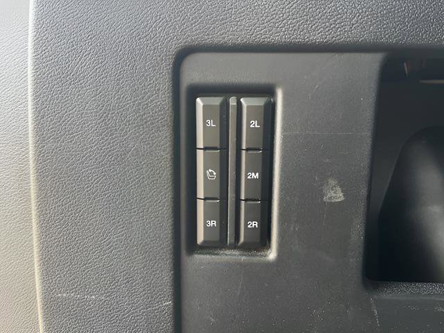Used 2024 Ford Expedition Limited AWD/4WD image 9