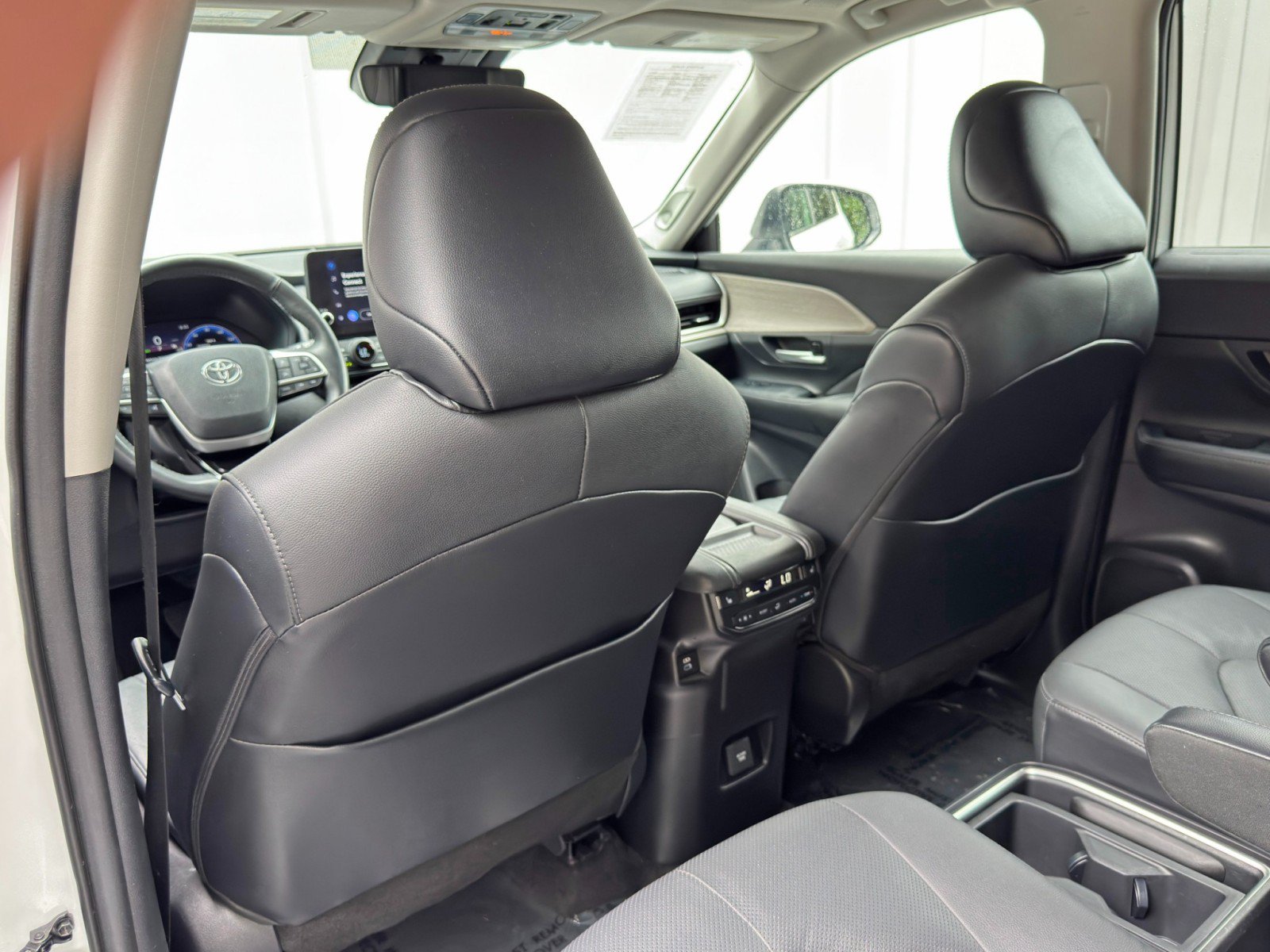 Used 2024 Toyota Grand Highlander FWD image 36