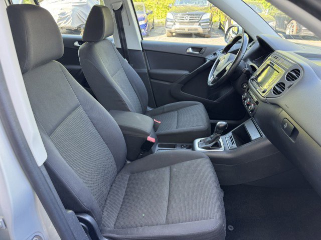 Used 2014 Volkswagen Tiguan S AWD/4WD image 30