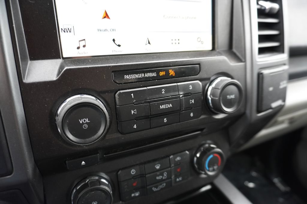 Used 2018 Ford F150 XLT w/ Equipment Group 302A Luxury AWD/4WD image 17